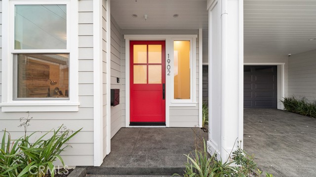 1902 Mathews Ave, Redondo Beach, California 90278, 5 Bedrooms Bedrooms, ,5 BathroomsBathrooms,Residential,Sold,Mathews Ave,PV21055104