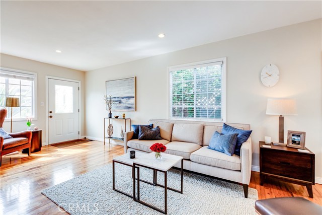 1201 20th Place, Hermosa Beach, California 90254, 2 Bedrooms Bedrooms, ,1 BathroomBathrooms,Residential,Sold,20th,SB20009465