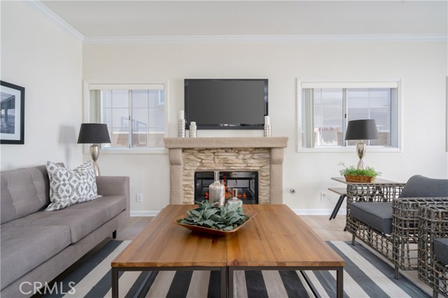 2017 Harriman Lane, Redondo Beach, California 90278, 4 Bedrooms Bedrooms, ,2 BathroomsBathrooms,Residential,Sold,Harriman Lane,SB20188649