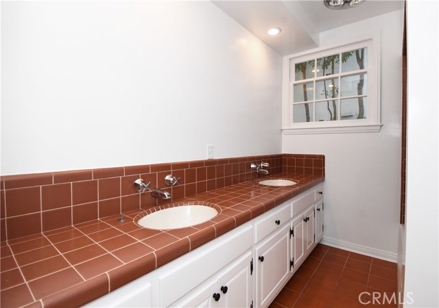 Downstairs Full Bathroom