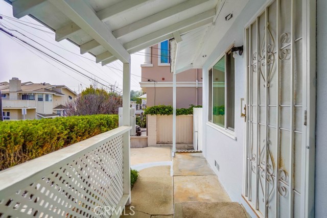 1909 Voorhees Avenue, Redondo Beach, California 90278, 3 Bedrooms Bedrooms, ,2 BathroomsBathrooms,Residential,Sold,Voorhees,OC20201159
