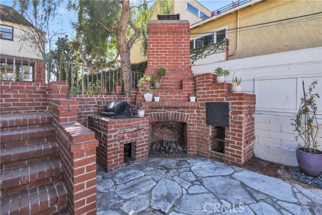 559 Avenue A, Redondo Beach, California 90277, 4 Bedrooms Bedrooms, ,2 BathroomsBathrooms,Residential,Sold,Avenue A,PV21028743