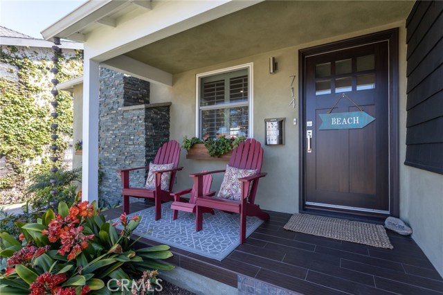 Front porch. Welcome to 714 Avenue D!