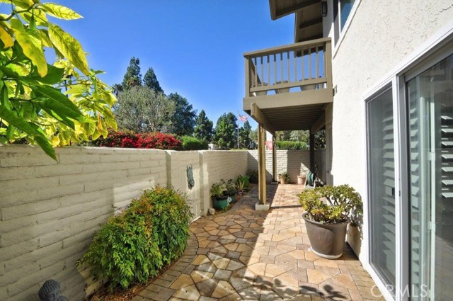 2 Sycamore Lane, Rolling Hills Estates, California 90274, 3 Bedrooms Bedrooms, ,3 BathroomsBathrooms,Residential,Sold,Sycamore,PV18221365