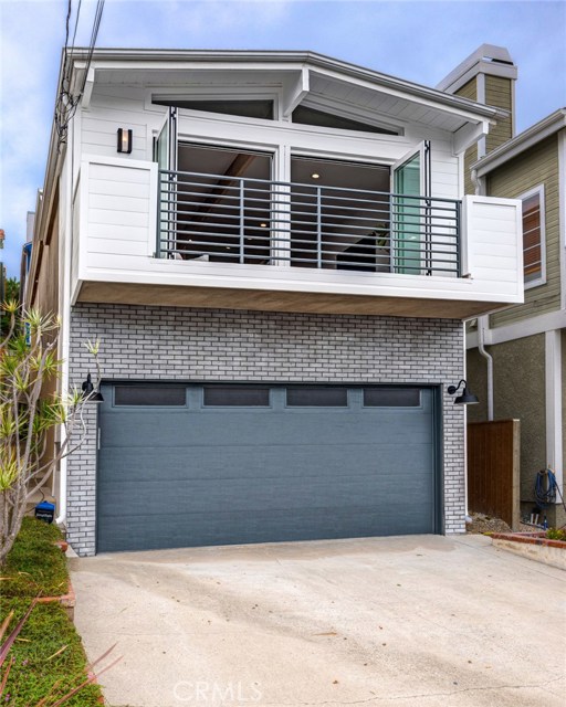 1635 Goodman Avenue, Redondo Beach, California 90278, 3 Bedrooms Bedrooms, ,2 BathroomsBathrooms,Residential,Sold,Goodman,SB20149594