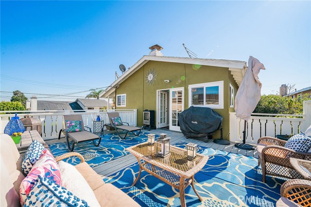 1503 Rindge Lane, Redondo Beach, California 90278, 4 Bedrooms Bedrooms, ,Residential,Sold,Rindge,SB21027333