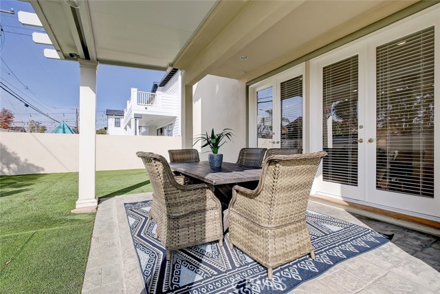 1805 Lynngrove Drive, Manhattan Beach, California 90266, 5 Bedrooms Bedrooms, ,3 BathroomsBathrooms,Residential,Sold,Lynngrove,SB21026495