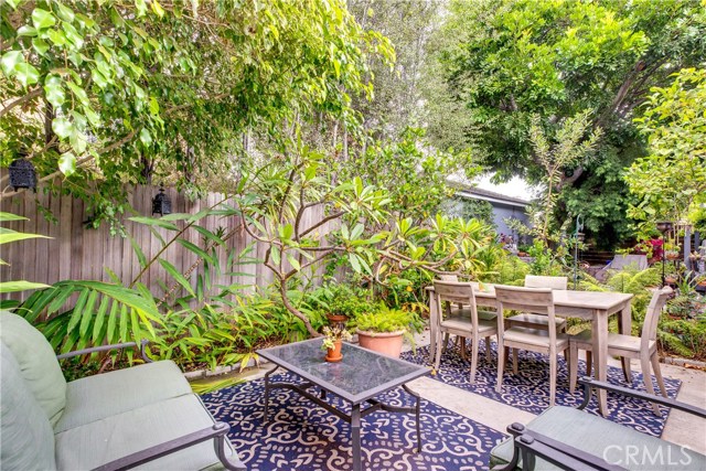 1201 20th Place, Hermosa Beach, California 90254, 2 Bedrooms Bedrooms, ,1 BathroomBathrooms,Residential,Sold,20th,SB20009465