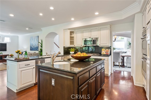 2108 Harkness Street, Manhattan Beach, California 90266, 5 Bedrooms Bedrooms, ,2 BathroomsBathrooms,Residential,Sold,Harkness,SB21039202