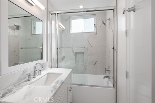 2114 Carnegie Lane, Redondo Beach, California 90278, 5 Bedrooms Bedrooms, ,5 BathroomsBathrooms,Residential,Sold,Carnegie,SB21029728