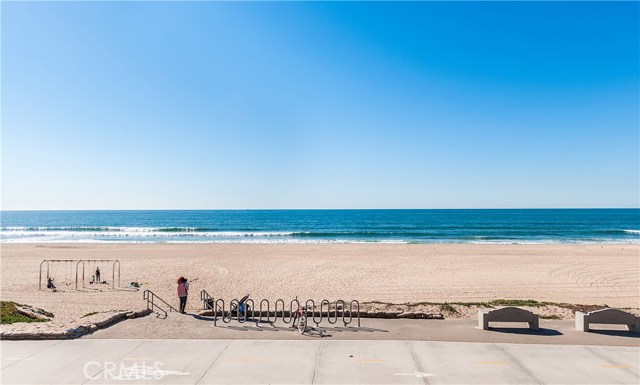 2215 Bayview Drive, Manhattan Beach, California 90266, 4 Bedrooms Bedrooms, ,3 BathroomsBathrooms,Residential,Sold,Bayview,SB20132281