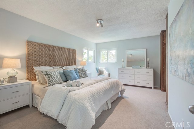 736 13th, Manhattan Beach, California 90266, 4 Bedrooms Bedrooms, ,3 BathroomsBathrooms,Residential,Sold,13th,SB19074833