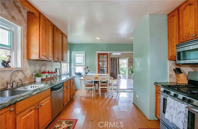 418 Lucia, Redondo Beach, California 90277, 3 Bedrooms Bedrooms, ,1 BathroomBathrooms,Residential,Sold,Lucia,SB17173865