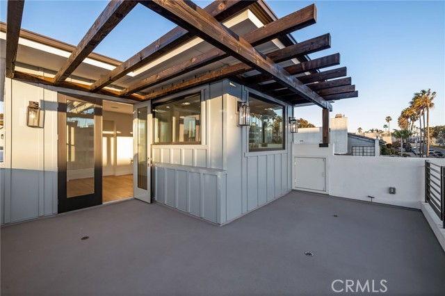 Third level veranda with plenty of space for your imagination