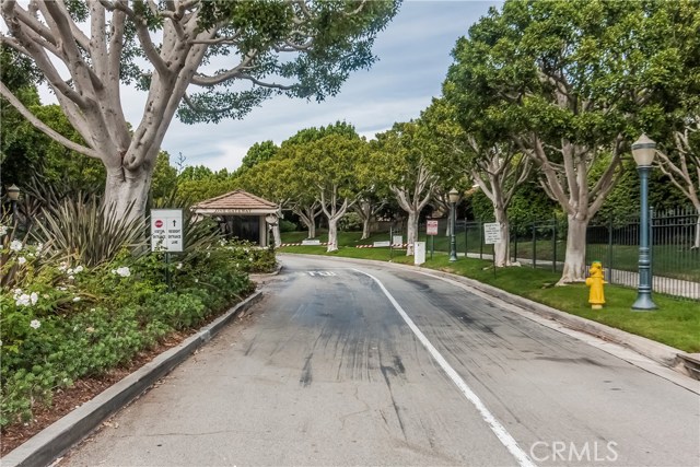 26 Fairway Drive, Manhattan Beach, California 90266, 4 Bedrooms Bedrooms, ,2 BathroomsBathrooms,Residential,Sold,Fairway,SB19222805