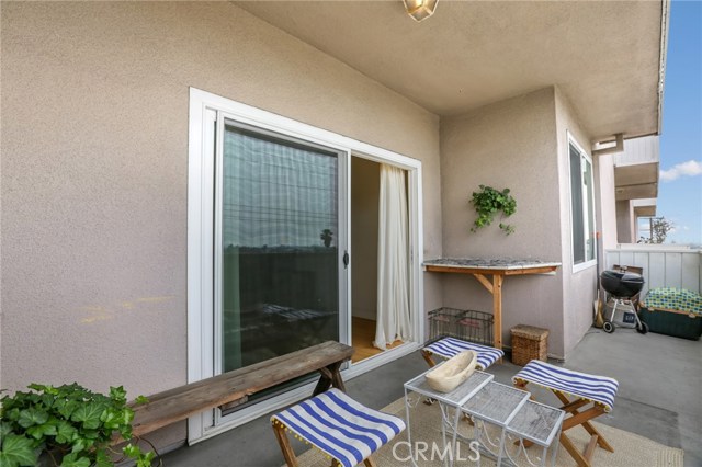 1321 Beryl Street, Redondo Beach, California 90277, 2 Bedrooms Bedrooms, ,2 BathroomsBathrooms,Residential,Sold,Beryl,SB17136124