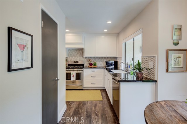79 Aspen Way, Rolling Hills Estates, California 90274, 2 Bedrooms Bedrooms, ,2 BathroomsBathrooms,Residential,Sold,Aspen,SB18216474