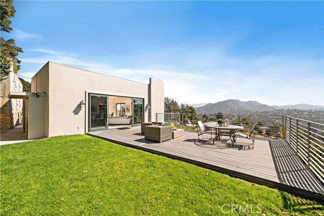 3 Bed Home for Sale in Los Angeles, California