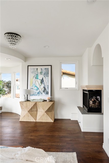 2322 Laurel Bluff Drive, Manhattan Beach, California 90266, 4 Bedrooms Bedrooms, ,3 BathroomsBathrooms,Residential,Sold,Laurel Bluff,SB21167191