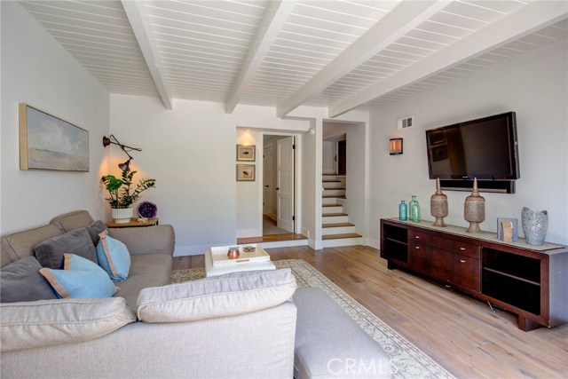 3112 Poinsettia Avenue, Manhattan Beach, California 90266, 4 Bedrooms Bedrooms, ,1 BathroomBathrooms,Residential,Sold,Poinsettia,SB19132552