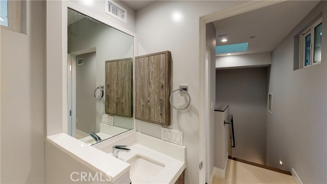3RD LEVEL, FULL BATH