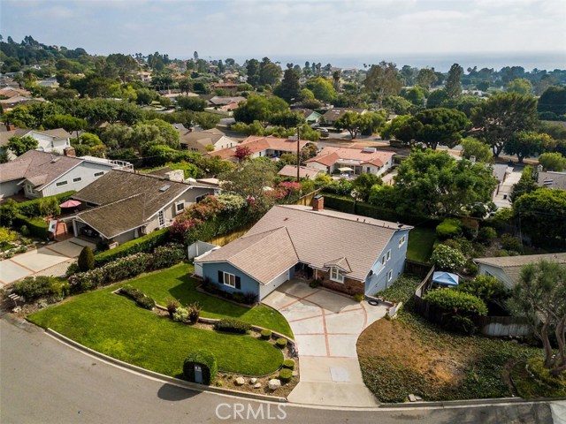 2533 Via Rivera, Palos Verdes Estates, California 90274, 4 Bedrooms Bedrooms, ,2 BathroomsBathrooms,Residential,Sold,Via Rivera,PV18197794