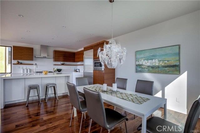 438 Hermosa Avenue, Hermosa Beach, California 90254, 4 Bedrooms Bedrooms, ,3 BathroomsBathrooms,Residential,Sold,Hermosa,PV18010706
