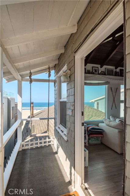 3007 The Strand, Hermosa Beach, California 90254, 4 Bedrooms Bedrooms, ,3 BathroomsBathrooms,Residential,Sold,The Strand,SB21070884