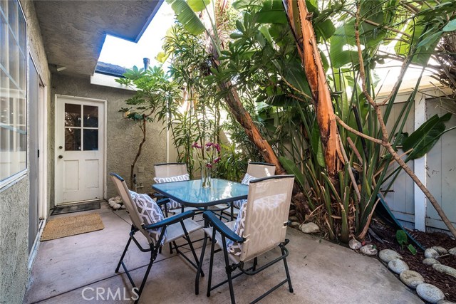 790 Meyer Lane, Redondo Beach, California 90278, 2 Bedrooms Bedrooms, ,1 BathroomBathrooms,Residential,Sold,Meyer,SB18044411