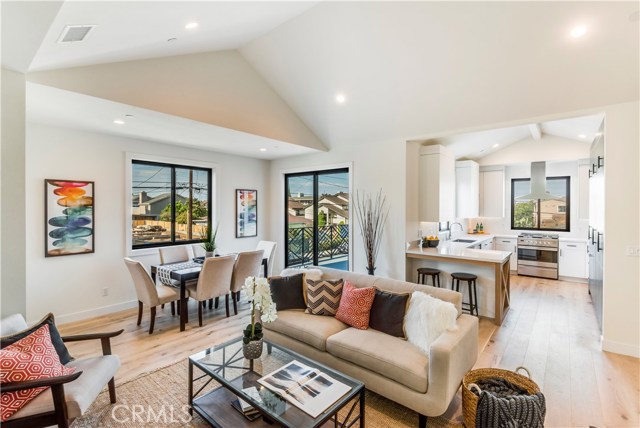 2310 Carnegie Lane, Redondo Beach, California 90278, 4 Bedrooms Bedrooms, ,3 BathroomsBathrooms,Residential,Sold,Carnegie Lane,SB19016903