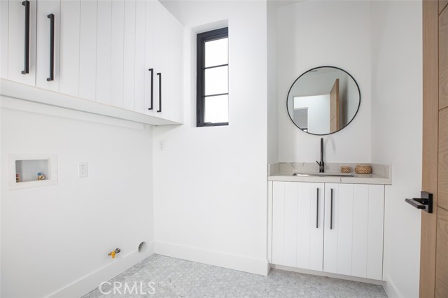 2003 Gates Avenue, Redondo Beach, California 90278, 4 Bedrooms Bedrooms, ,4 BathroomsBathrooms,Residential,Sold,Gates,SB21078366