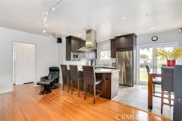 2834 Pinckard Avenue, Redondo Beach, California 90278, 2 Bedrooms Bedrooms, ,1 BathroomBathrooms,Residential,Sold,Pinckard,SB17082040