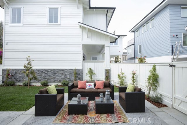 2309 Voorhees Avenue, Redondo Beach, California 90278, 4 Bedrooms Bedrooms, ,3 BathroomsBathrooms,Residential,Sold,Voorhees,SB19080678