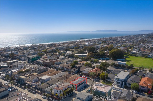 458 Longfellow Avenue, Hermosa Beach, California 90254, 3 Bedrooms Bedrooms, ,2 BathroomsBathrooms,Residential,Sold,Longfellow,SB21114481