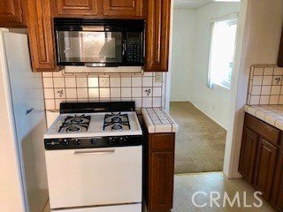 807 Lilienthal Lane, Redondo Beach, California 90278, 7 Bedrooms Bedrooms, ,4 BathroomsBathrooms,Residential,Sold,Lilienthal,SW19214805