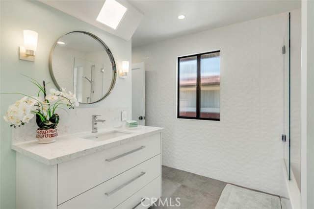 400 Paseo Del Mar, Palos Verdes Estates, California 90274, 5 Bedrooms Bedrooms, ,4 BathroomsBathrooms,Residential,Sold,Paseo Del Mar,SB20183435
