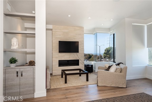 465 36th Place, Manhattan Beach, California 90266, 5 Bedrooms Bedrooms, ,6 BathroomsBathrooms,Residential,Sold,36th Place,SB19099340