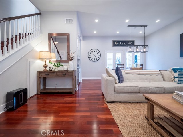 1304 12th Street, Manhattan Beach, California 90266, 2 Bedrooms Bedrooms, ,2 BathroomsBathrooms,Residential,Sold,12th,SB20056135