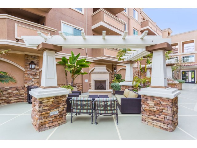 2750 Artesia Boulevard, Redondo Beach, California 90278, 1 Bedroom Bedrooms, ,1 BathroomBathrooms,Residential,Sold,Artesia,SB20060310