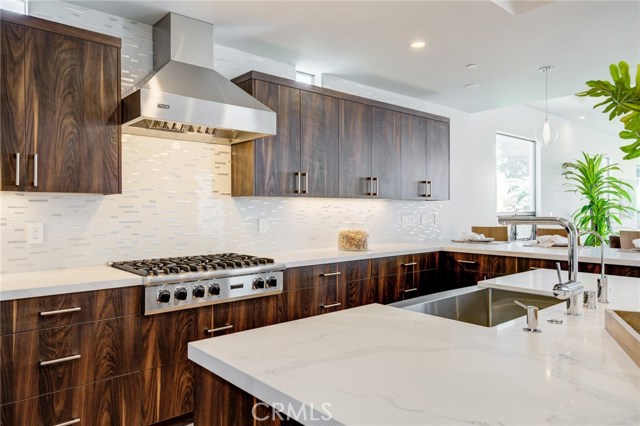 1511 Golden Avenue, Hermosa Beach, California 90254, 5 Bedrooms Bedrooms, ,2 BathroomsBathrooms,Residential,Sold,Golden,SB19224666