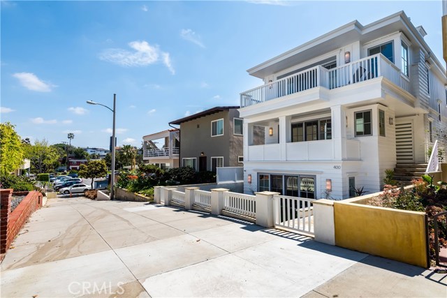 400 16th Street, Manhattan Beach, California 90266, 5 Bedrooms Bedrooms, ,4 BathroomsBathrooms,Residential,Sold,16th,SB19108613