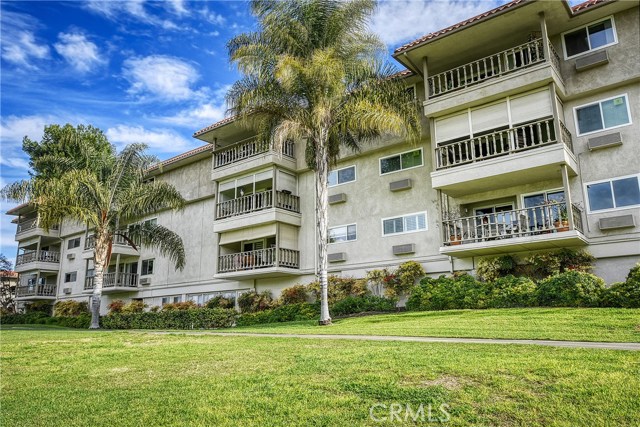 Photo of 2397 VIA MARIPOSA WEST #1D, Laguna Woods, CA 92637