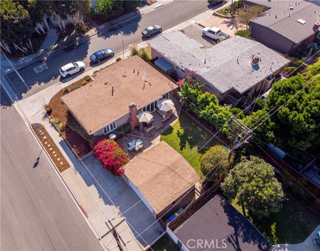 1221 Shelley Street, Manhattan Beach, California 90266, 3 Bedrooms Bedrooms, ,2 BathroomsBathrooms,Residential,Sold,Shelley,SB19239622