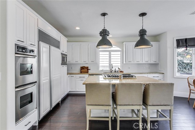 641 35th Street, Manhattan Beach, California 90266, 5 Bedrooms Bedrooms, ,3 BathroomsBathrooms,Residential,Sold,35th,SB21047084