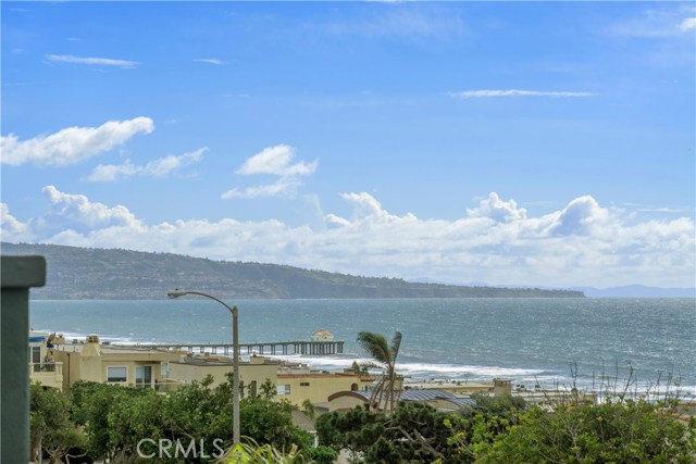 300 28th Street, Manhattan Beach, California 90266, 3 Bedrooms Bedrooms, ,3 BathroomsBathrooms,Residential,Sold,28th,SB20234864