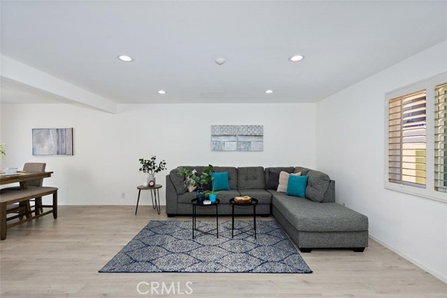 2611 Vanderbilt Lane, Redondo Beach, California 90278, 2 Bedrooms Bedrooms, ,2 BathroomsBathrooms,Residential,Sold,Vanderbilt,SB20167016