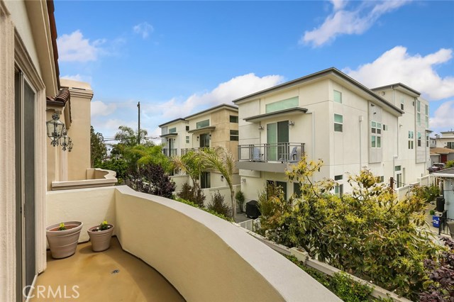 1738 Carlson Lane, Redondo Beach, California 90278, 4 Bedrooms Bedrooms, ,2 BathroomsBathrooms,Residential,Sold,Carlson,SB19118204