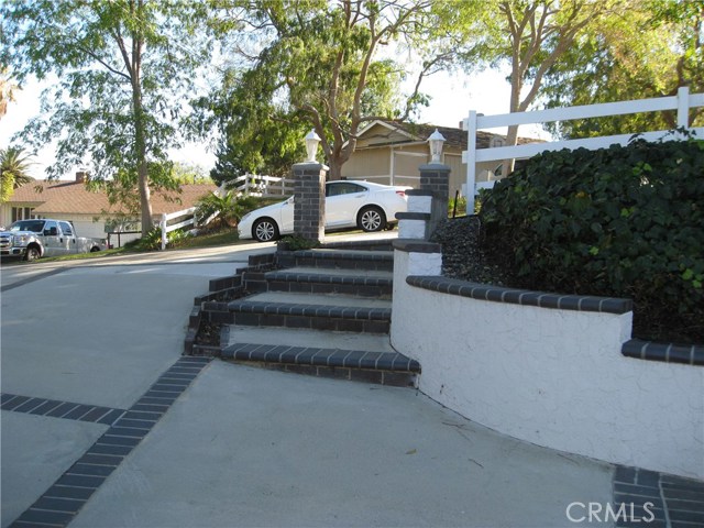 2237 Carriage Drive, Rolling Hills Estates, California 90274, 3 Bedrooms Bedrooms, ,2 BathroomsBathrooms,Residential,Sold,Carriage,PW18279975