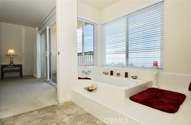 11 Hilltop Circle, Rancho Palos Verdes, California 90275, 2 Bedrooms Bedrooms, ,2 BathroomsBathrooms,Residential,Sold,Hilltop,OC17166003