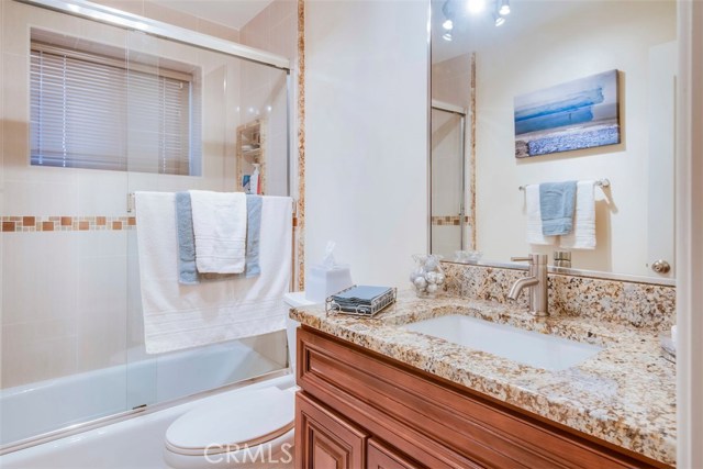 702 Juanita Avenue, Redondo Beach, California 90277, 4 Bedrooms Bedrooms, ,3 BathroomsBathrooms,Residential,Sold,Juanita,PV17180405